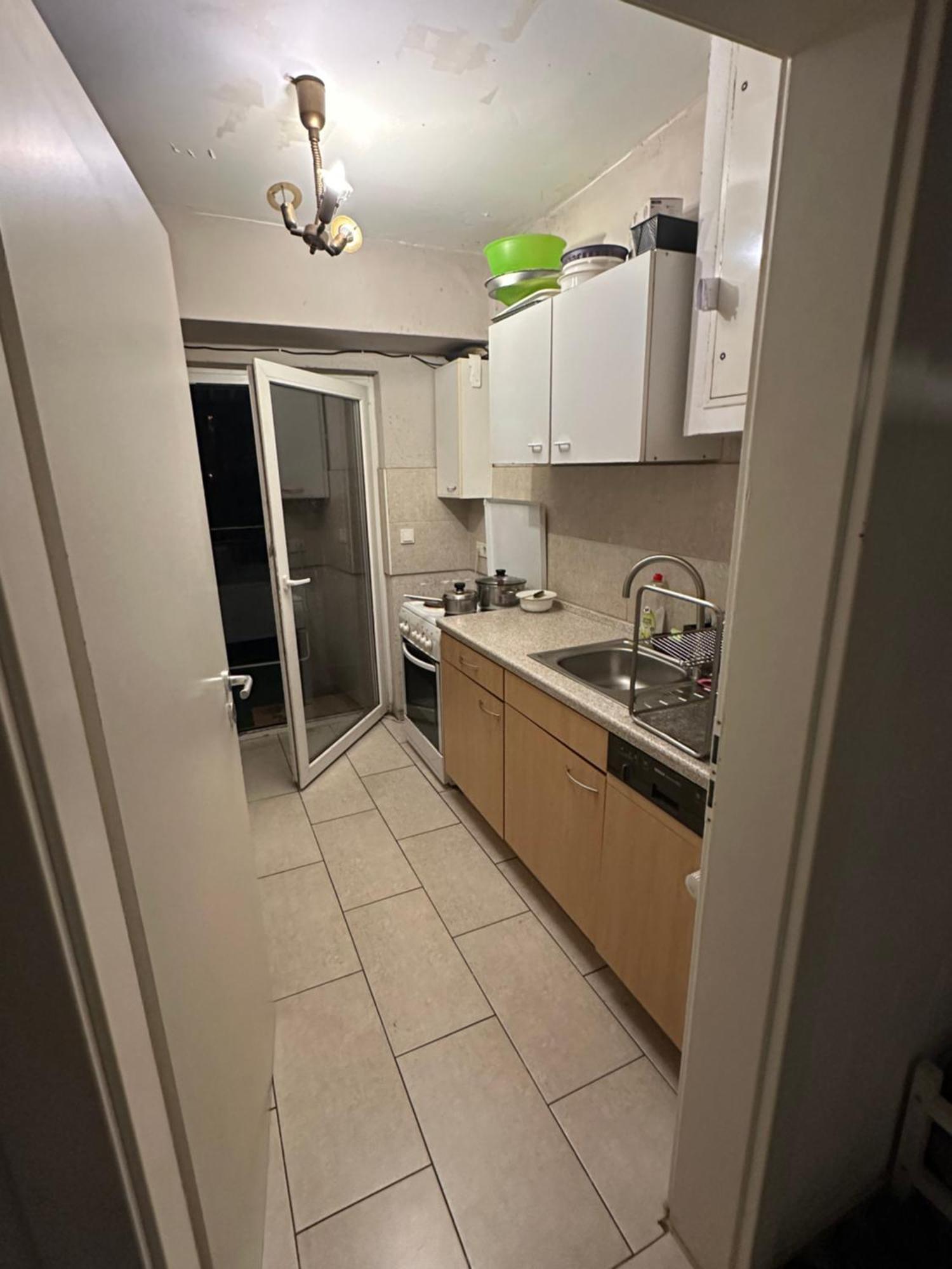 Schoenes Zimmer In Bahnhofsnaehe In Einer Wohnung Mit Grosser Terrasse Giessen Exterior photo